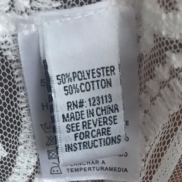 NWT Club Moda Lace Coverup. One Size, Cream, $40 - Picture 5 of 5